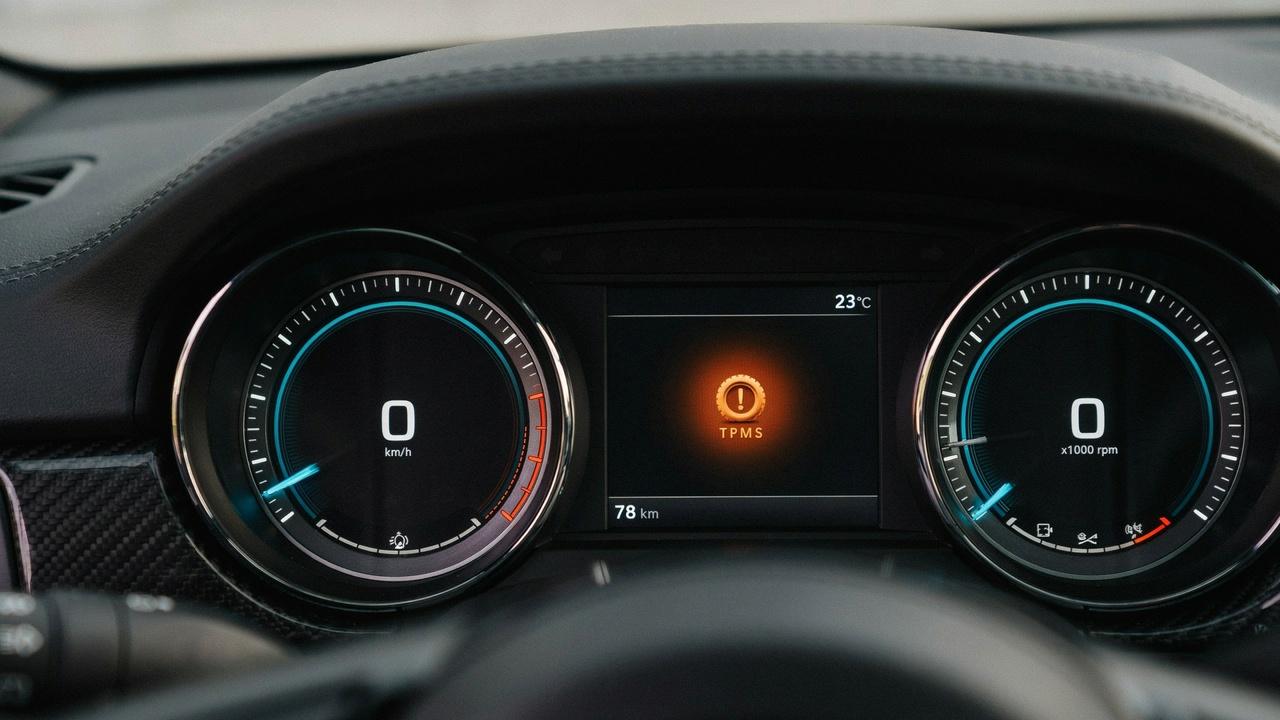 Tire pressure light transitioning from flashing to solid.